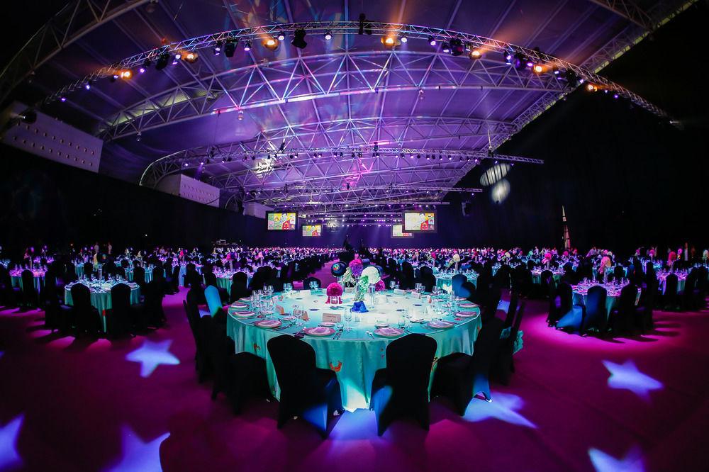 โรงแรมเจดับบลิว แมริออท เซี่ยงไฮ้ แอท ทูมอโรว์ สแควร์ ภายนอก รูปภาพ